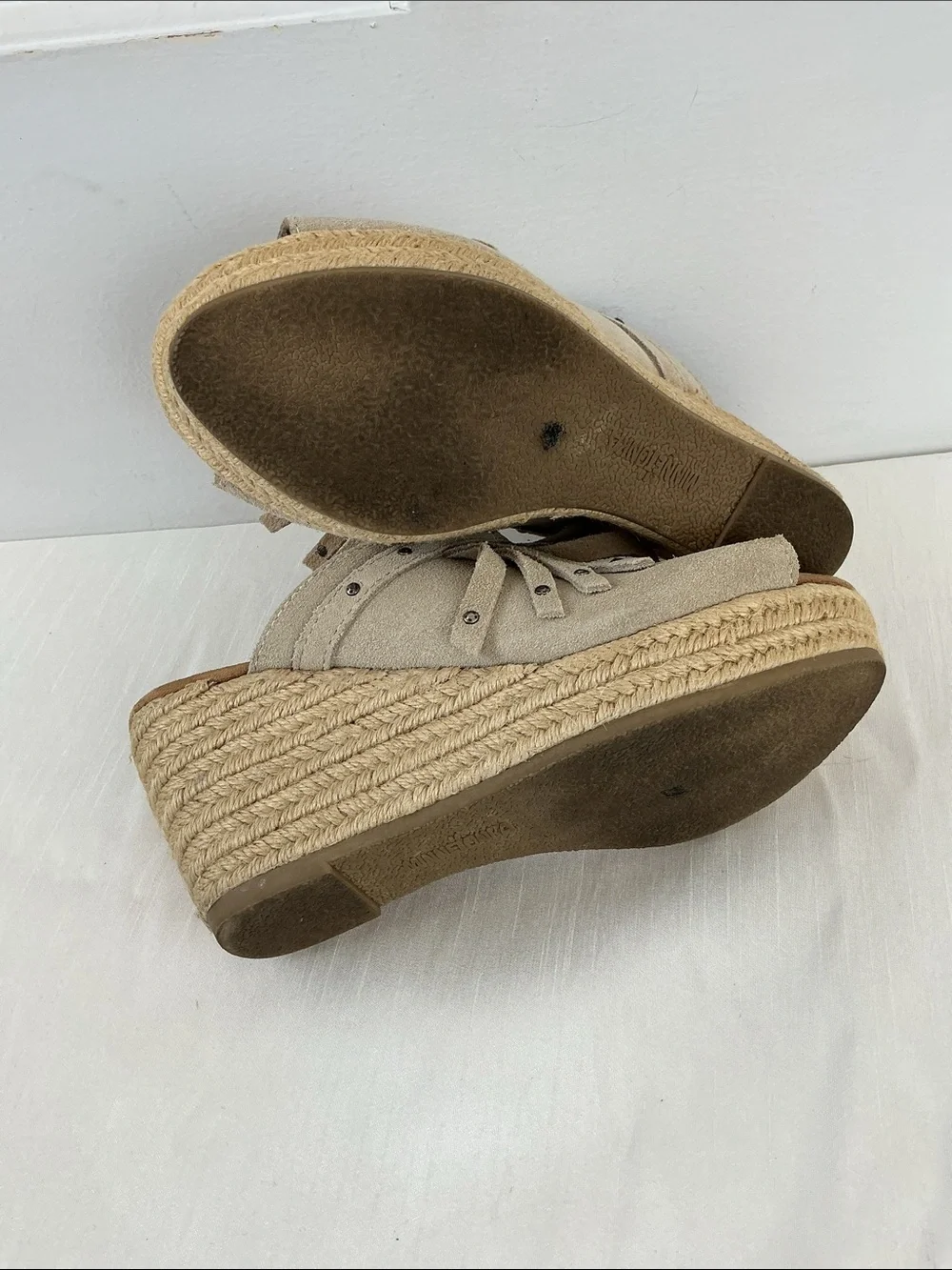 Minnetonka Suede Fringe Wedge Sandal Boho Peep Toe